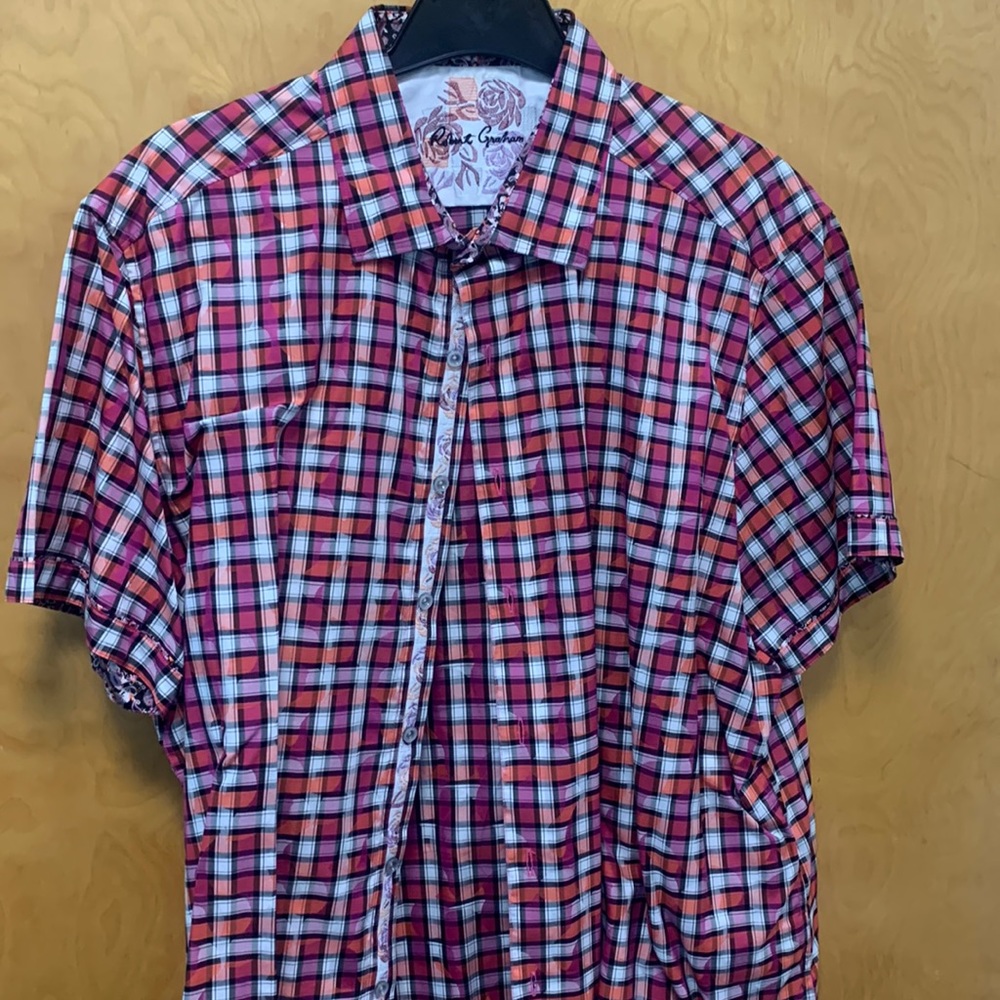 Robert Graham short sleeve button down shirt
